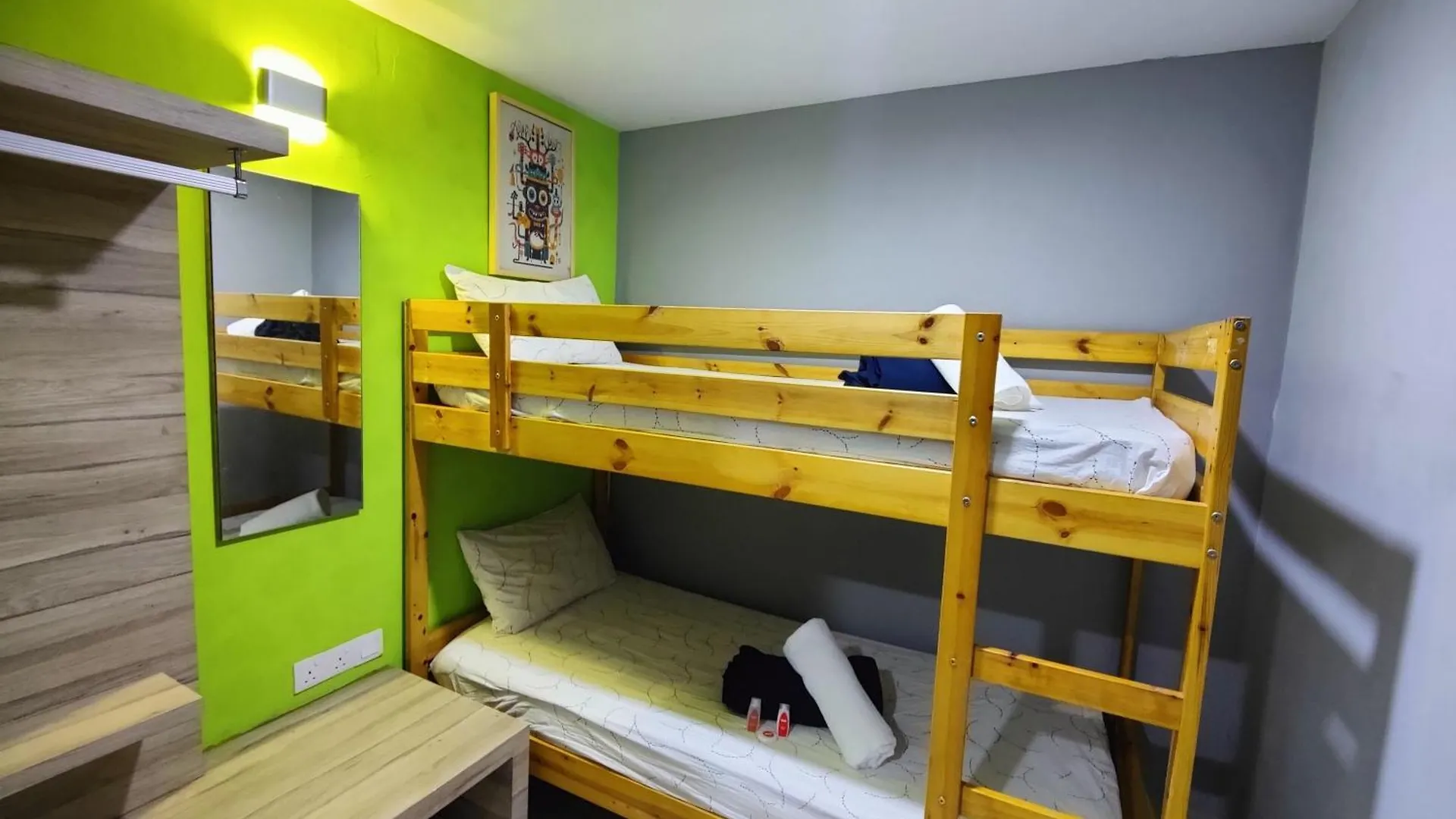 Oyo 90848 Link Suite Johor Bahru Malásia